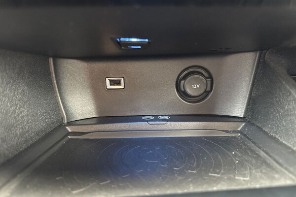 Used Peugeot 3008 2018 for sale - 76334395: Photo 57