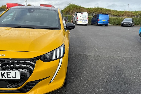 Used Peugeot 208 2022 for sale - 76320390: Photo 26