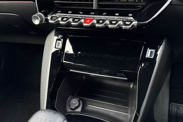 Used Peugeot 208 2022 for sale - 76320390: Photo 57