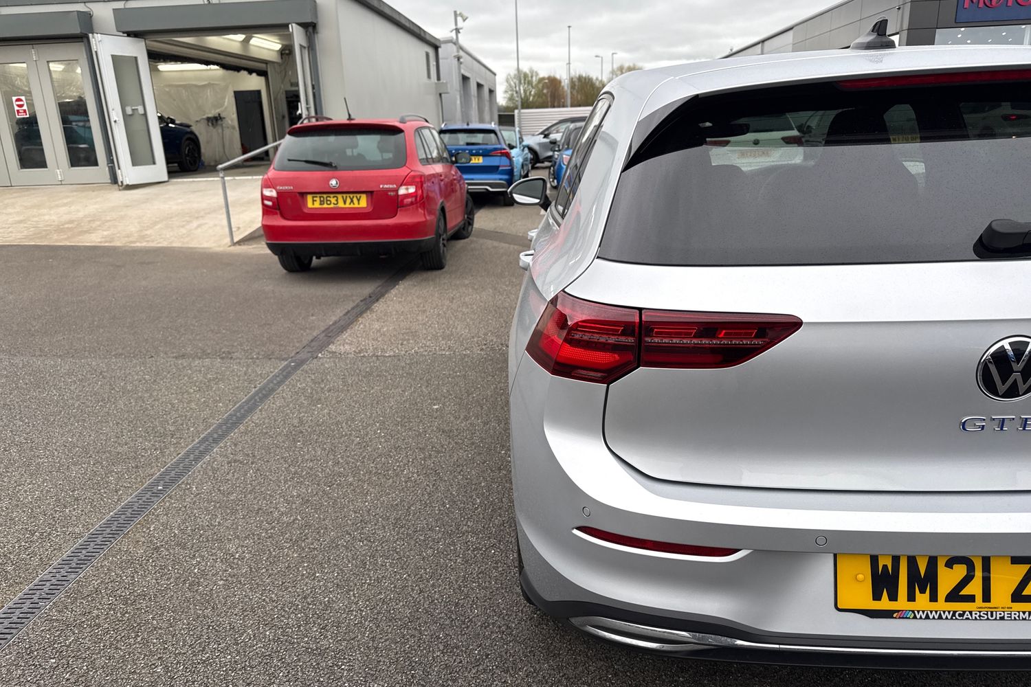 Used Volkswagen Golf 2021 for sale - 78001654: Photo 31