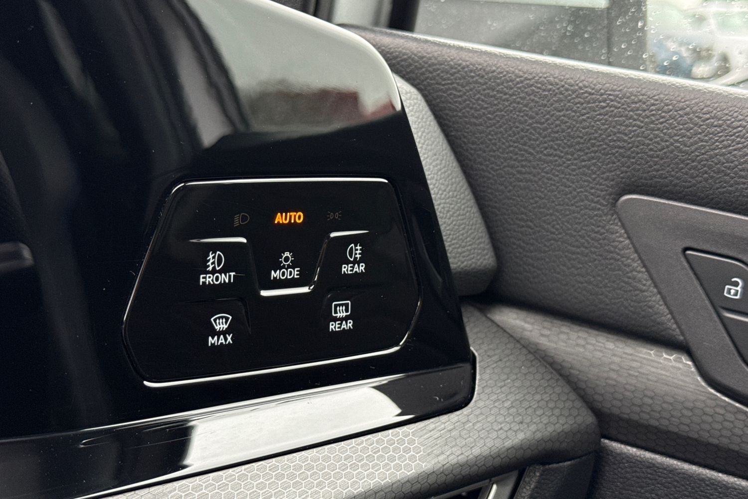 Used Volkswagen Golf 2021 for sale - 78001654: Photo 42