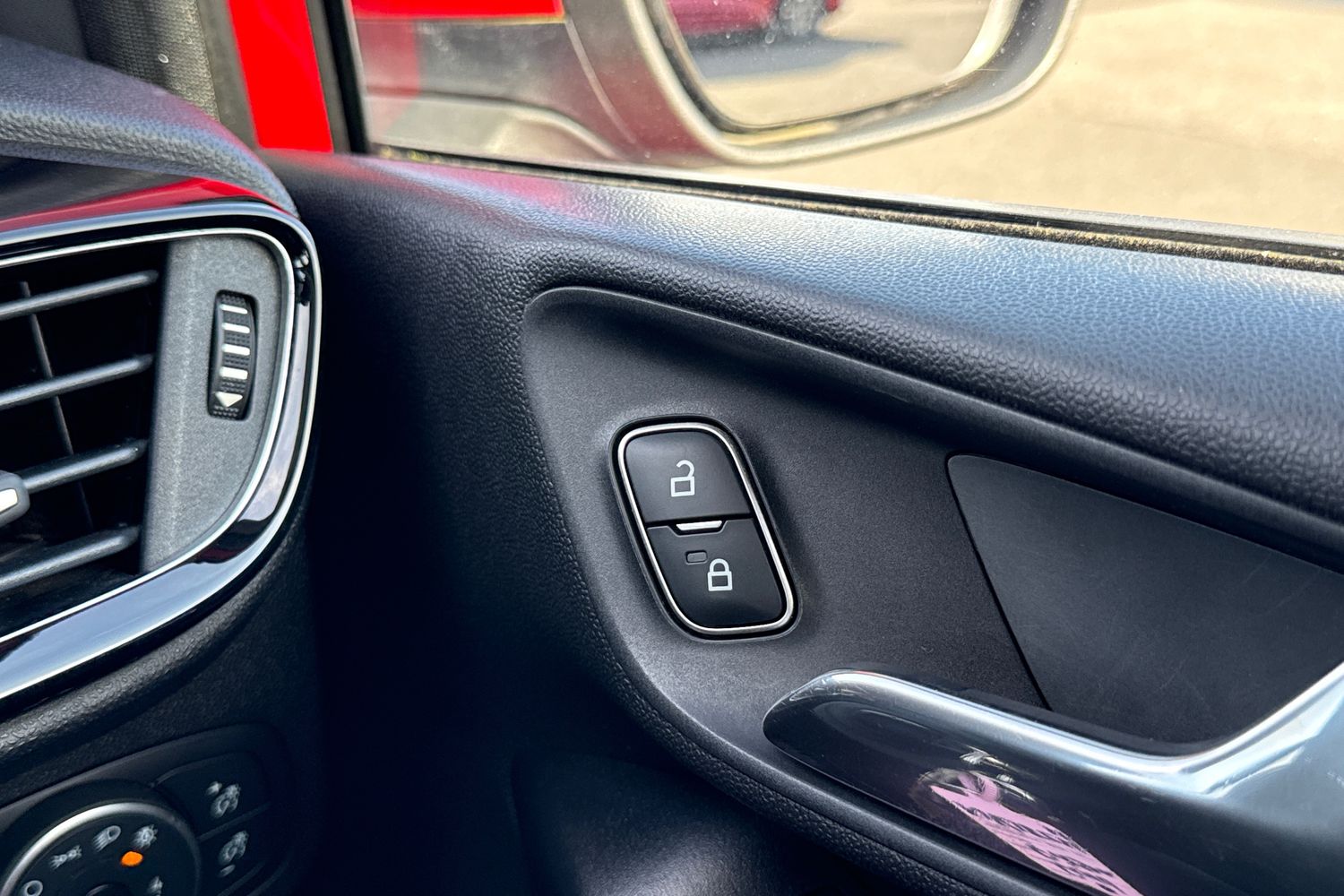 Used Ford Fiesta 2018 for sale - 77943907: Photo 39