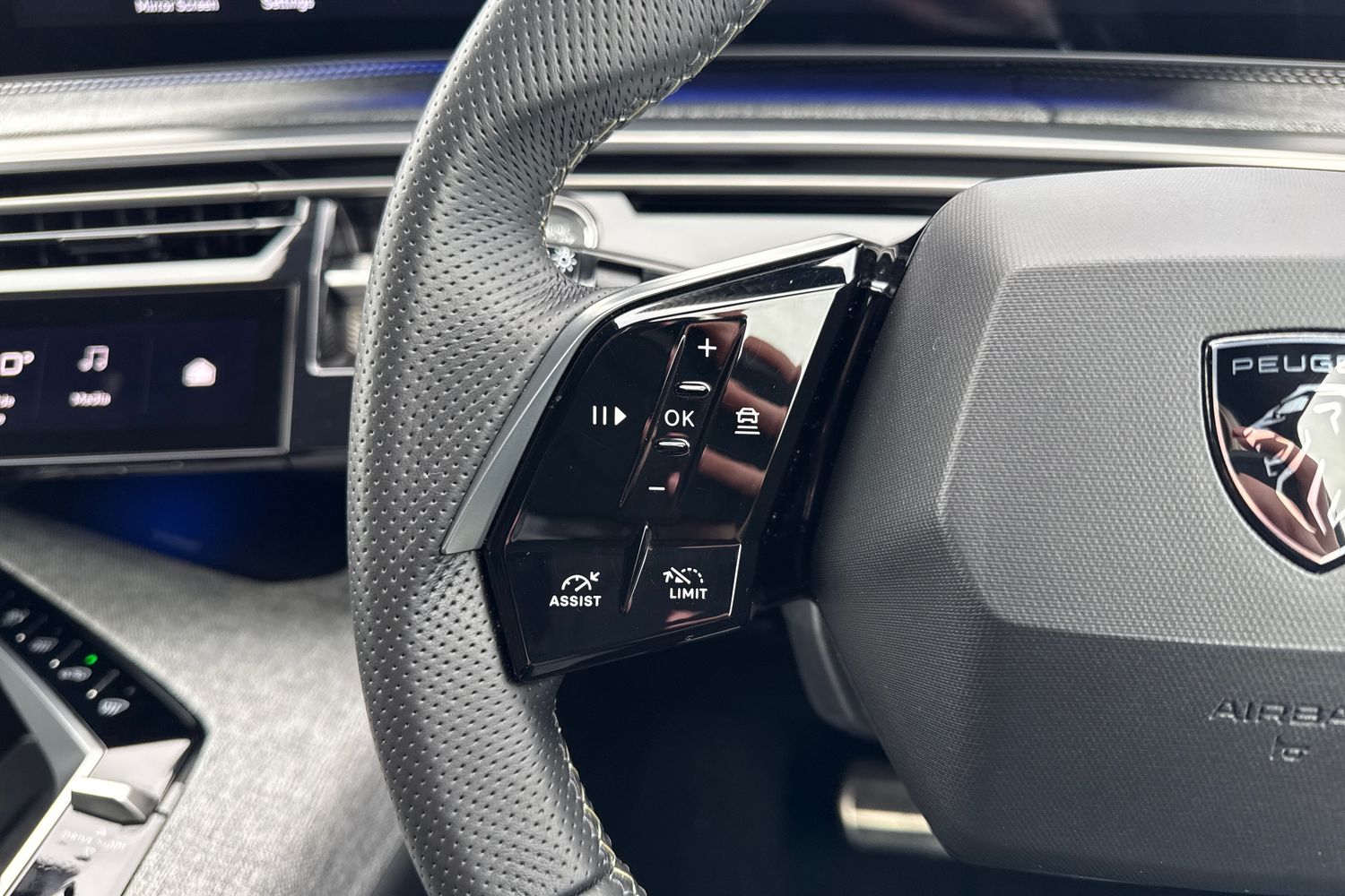 Used Peugeot 3008 2024 for sale - 77899319: Photo 39