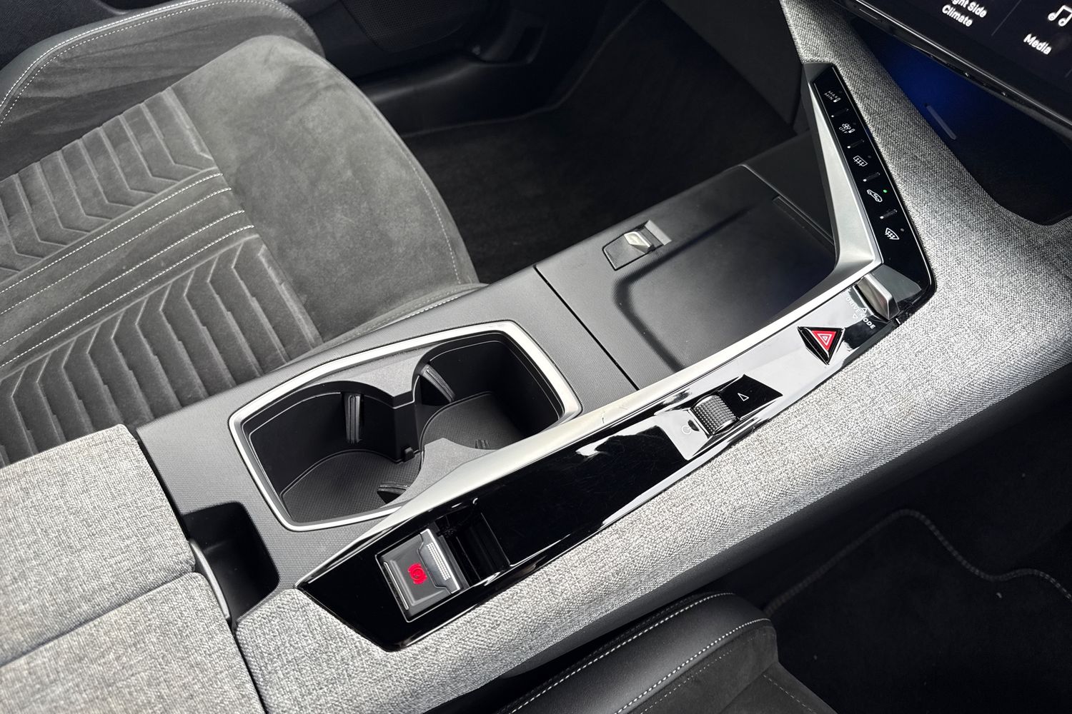 Used Peugeot 3008 2024 for sale - 77899319: Photo 59