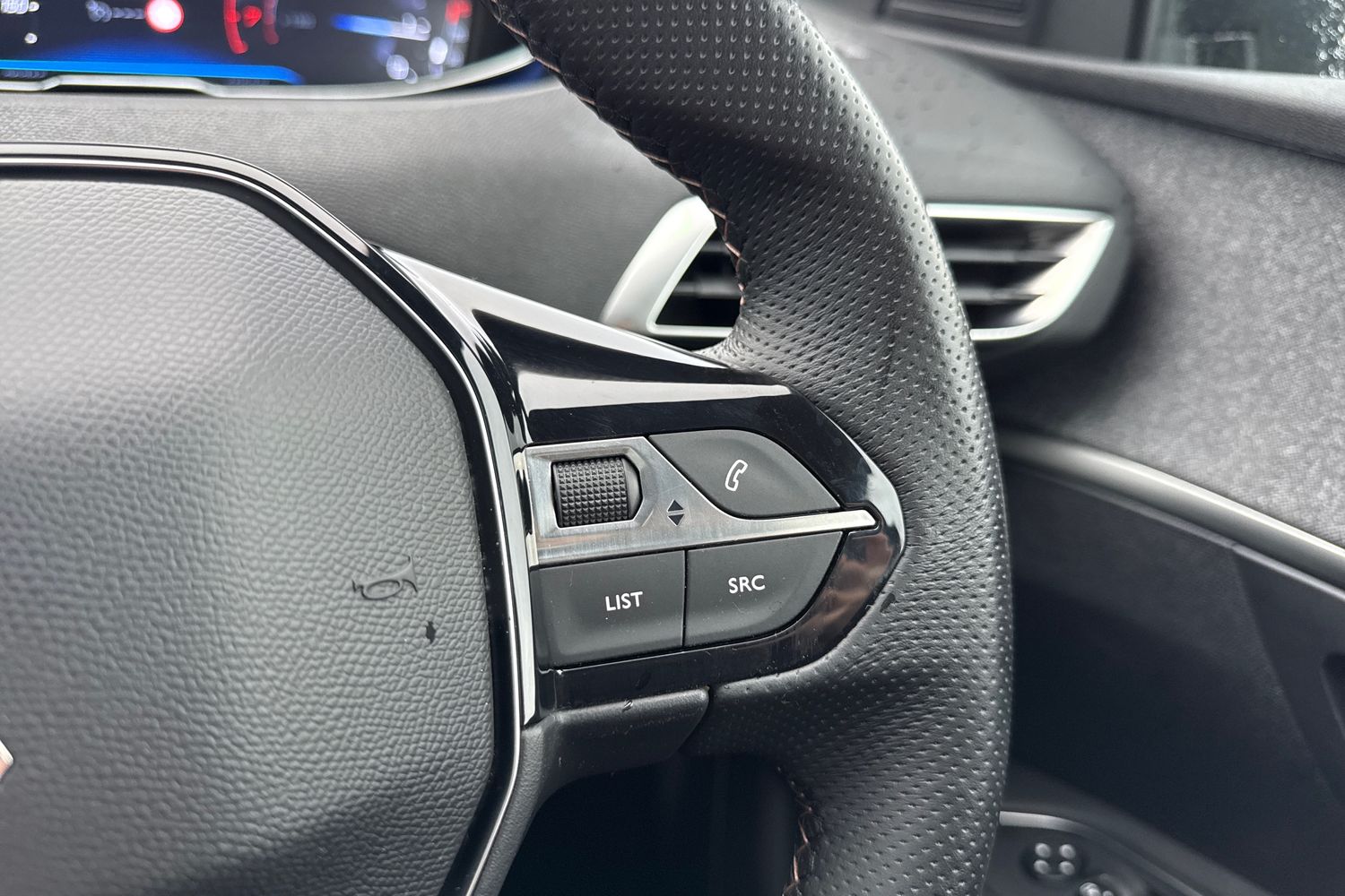 Used Peugeot 3008 2019 for sale - 77527392: Photo 40