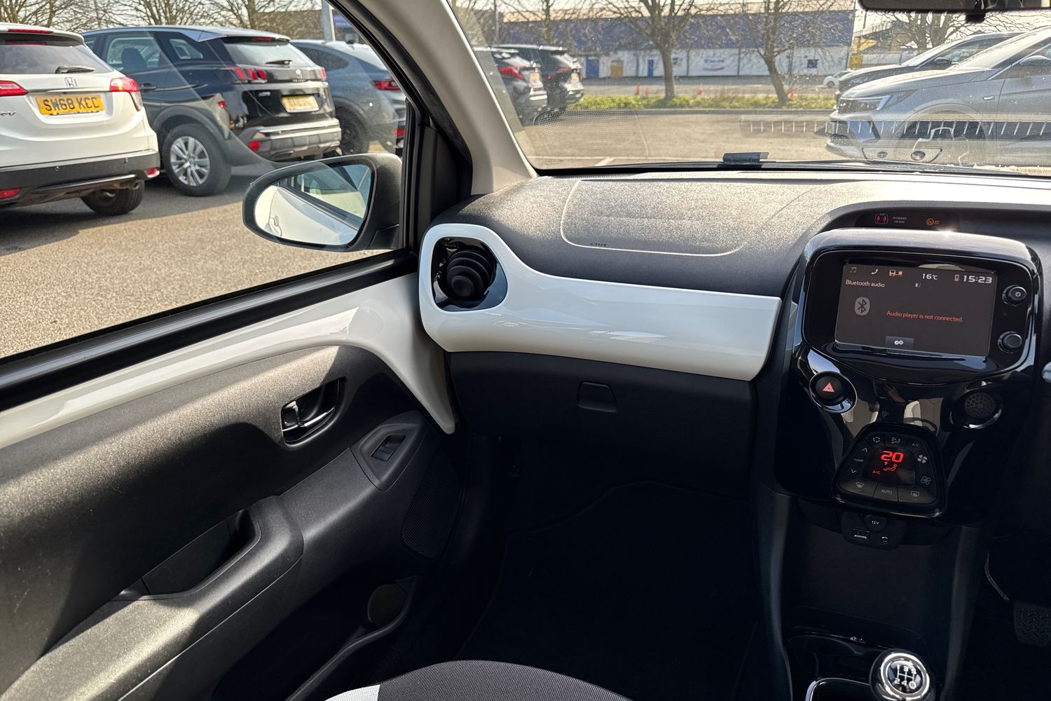 Used Toyota AYGO 2017 for sale - 77943701: Photo 15