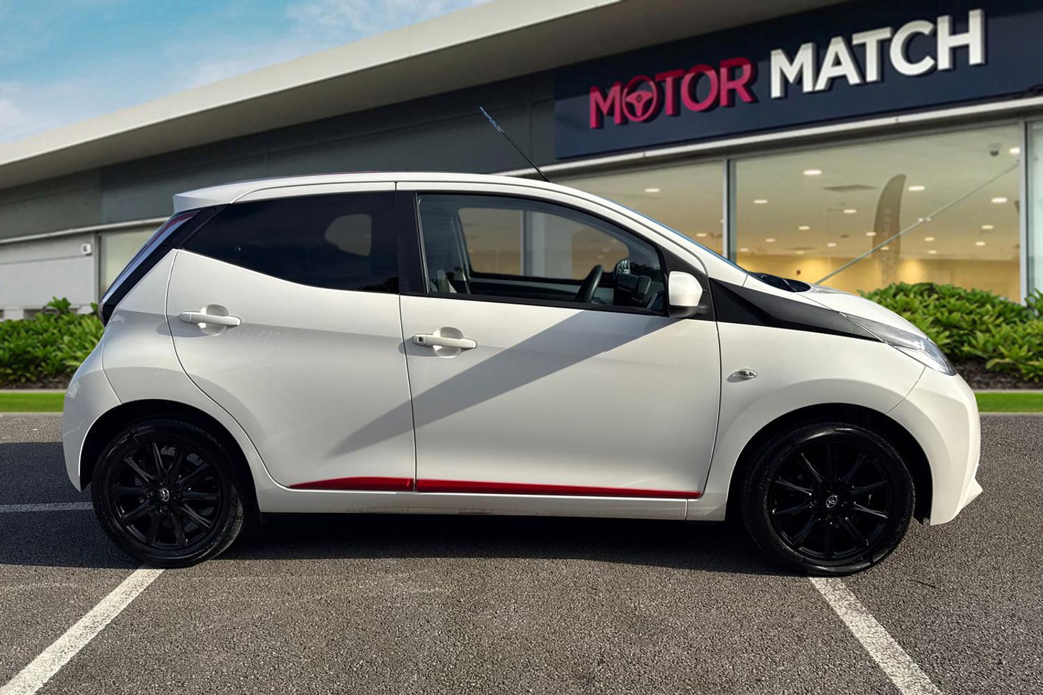 Used Toyota AYGO 2017 for sale - 77943701: Photo 3