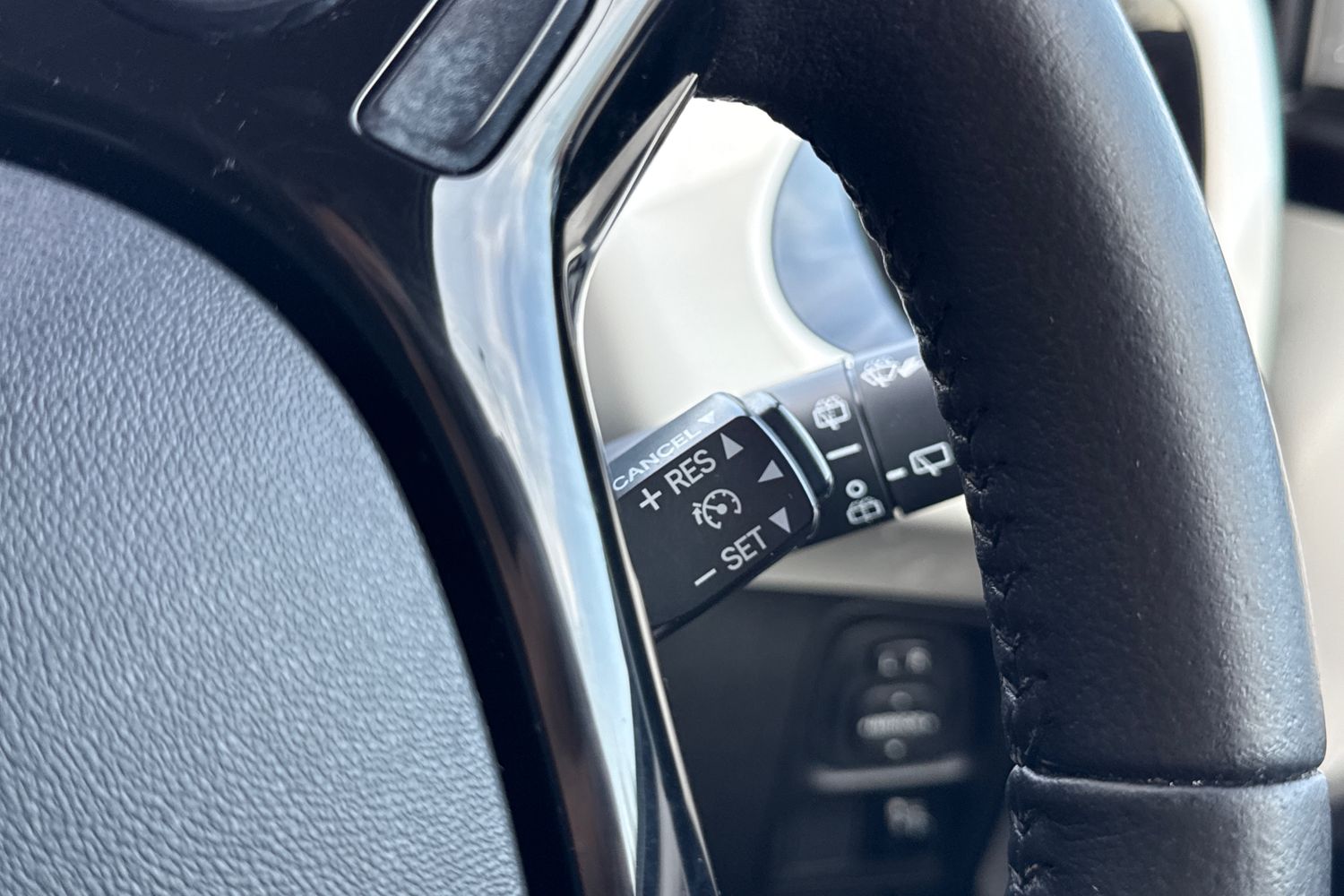 Used Toyota AYGO 2017 for sale - 77943701: Photo 38