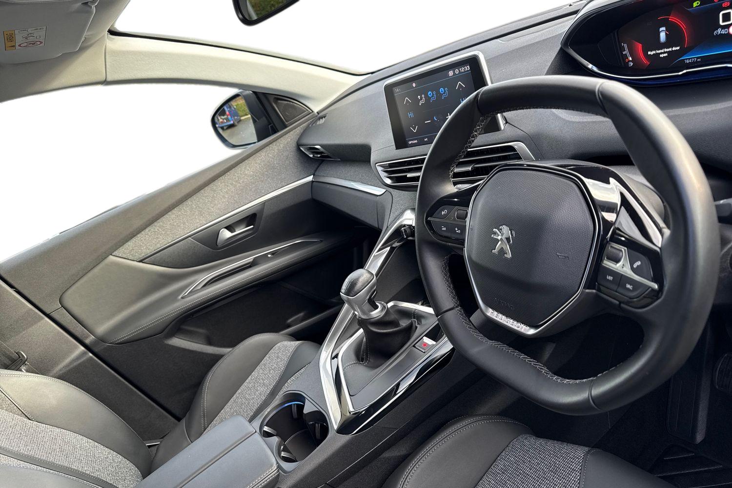 Used Peugeot 3008 2020 for sale - 76876047: Photo 14