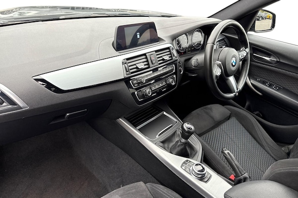 Used BMW 1 Series 2018 for sale - 76256998: Photo 15