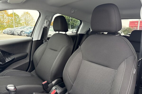 Used Peugeot 208 2019 for sale - 76286646: Photo 16