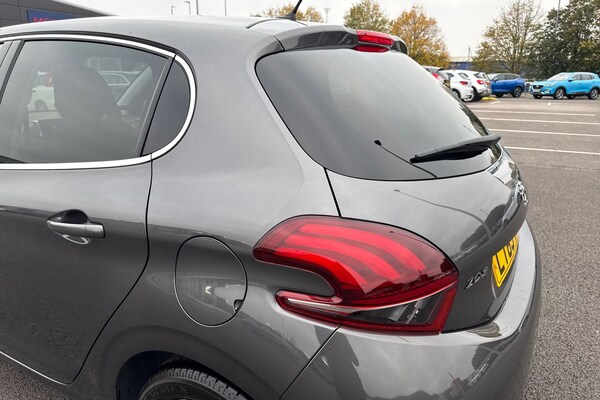 Used Peugeot 208 2019 for sale - 76286646: Photo 31