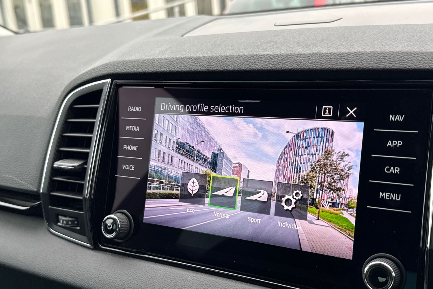 Used Skoda Karoq 2023 for sale - 78092198: Photo 53