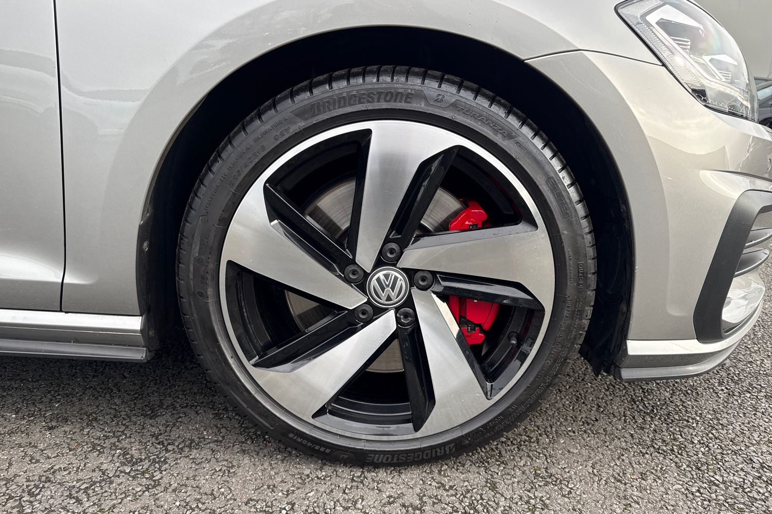 Used Volkswagen Golf 2019 for sale - 77642110: Photo 10