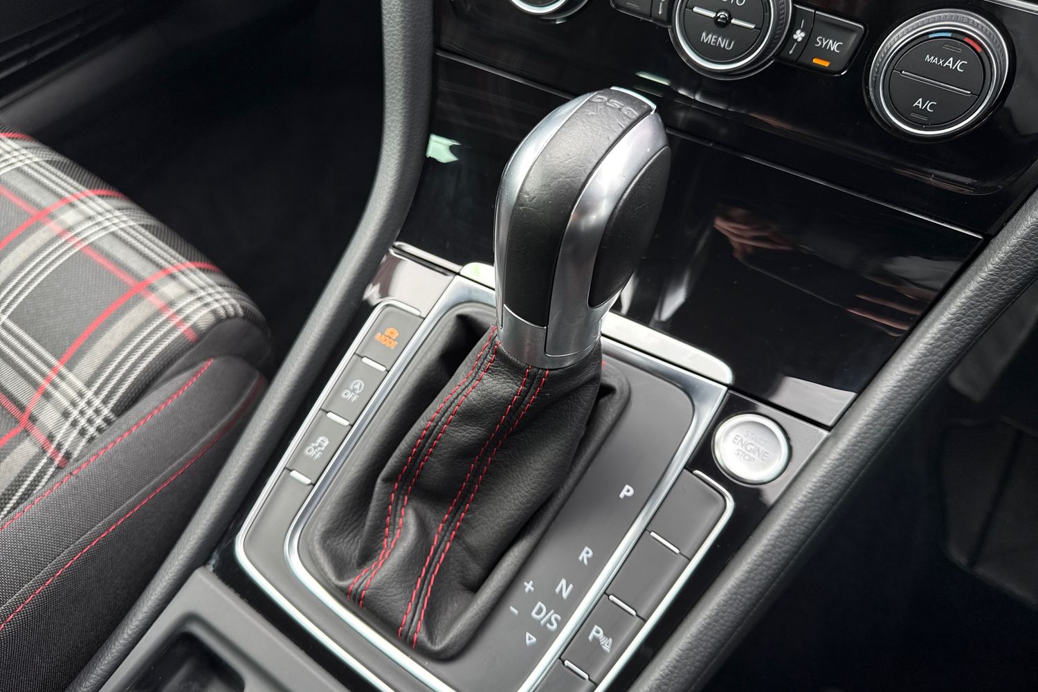 Used Volkswagen Golf 2019 for sale - 77642110: Photo 23