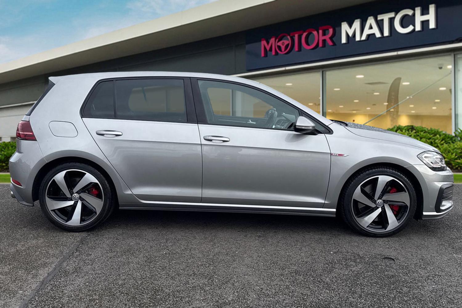 Used Volkswagen Golf 2019 for sale - 77642110: Photo 3
