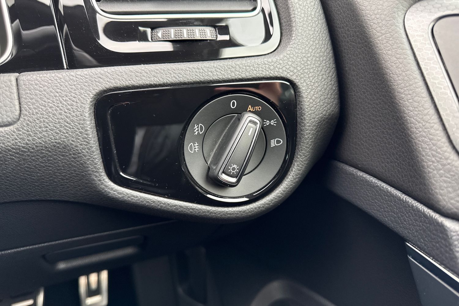 Used Volkswagen Golf 2019 for sale - 77642110: Photo 43