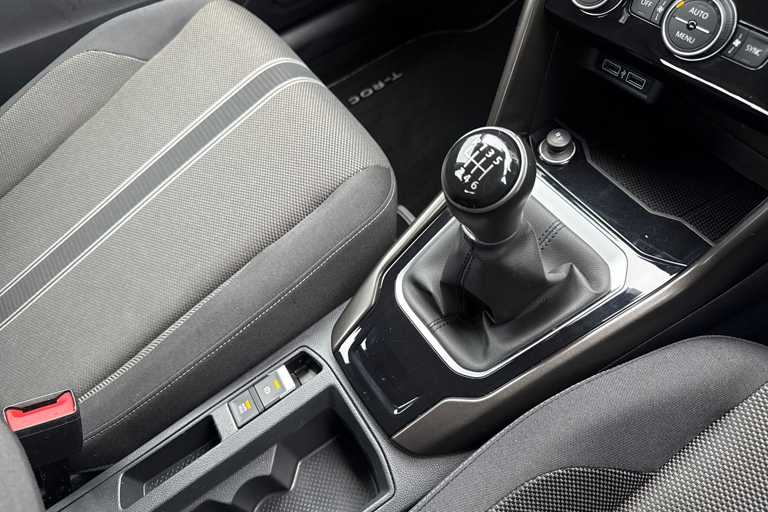 Used Volkswagen T-Roc 2019 for sale - 77337211: Photo 23