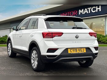 Used Volkswagen T-Roc 2019 for sale - 77337211: Photo