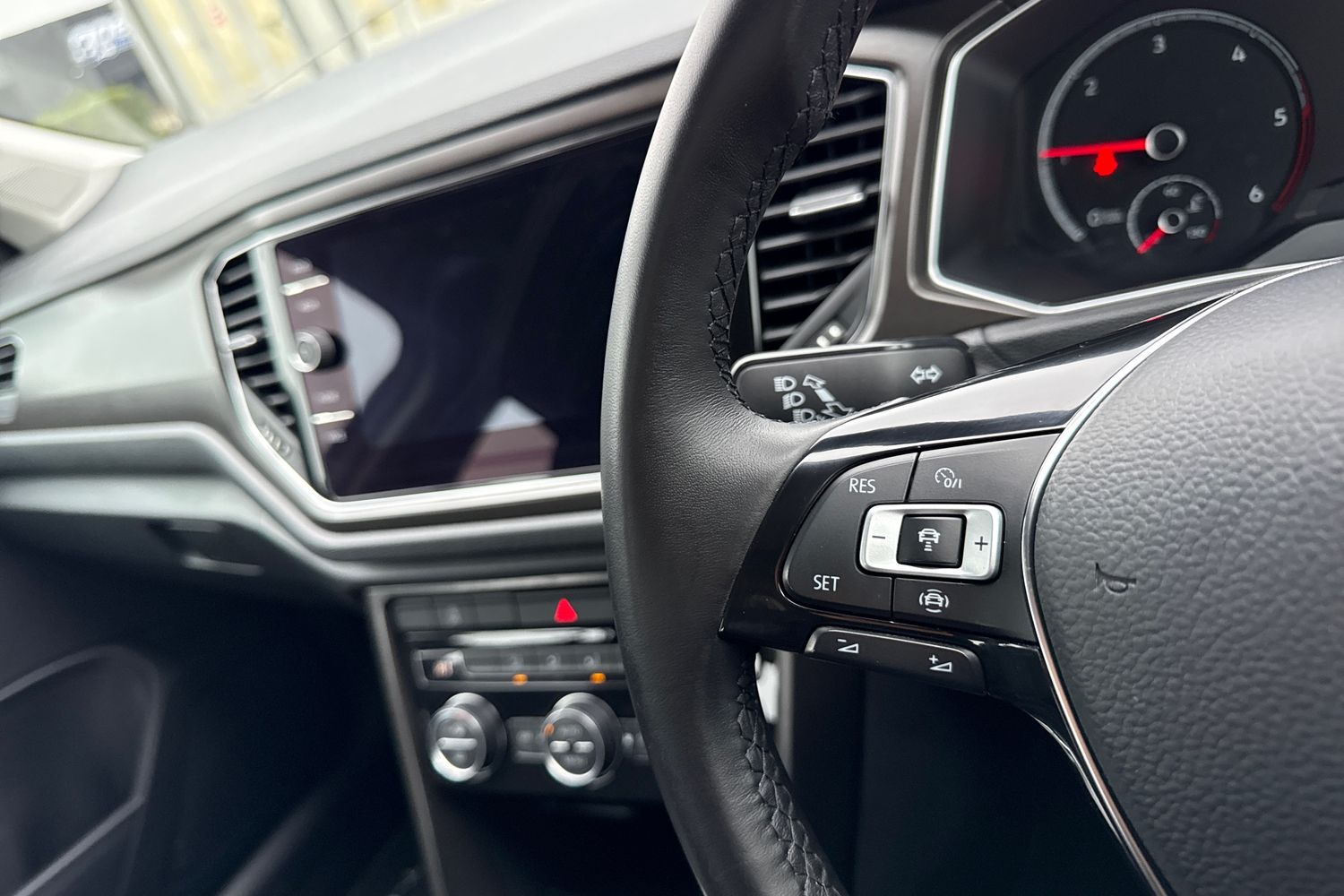 Used Volkswagen T-Roc 2019 for sale - 77337211: Photo 37