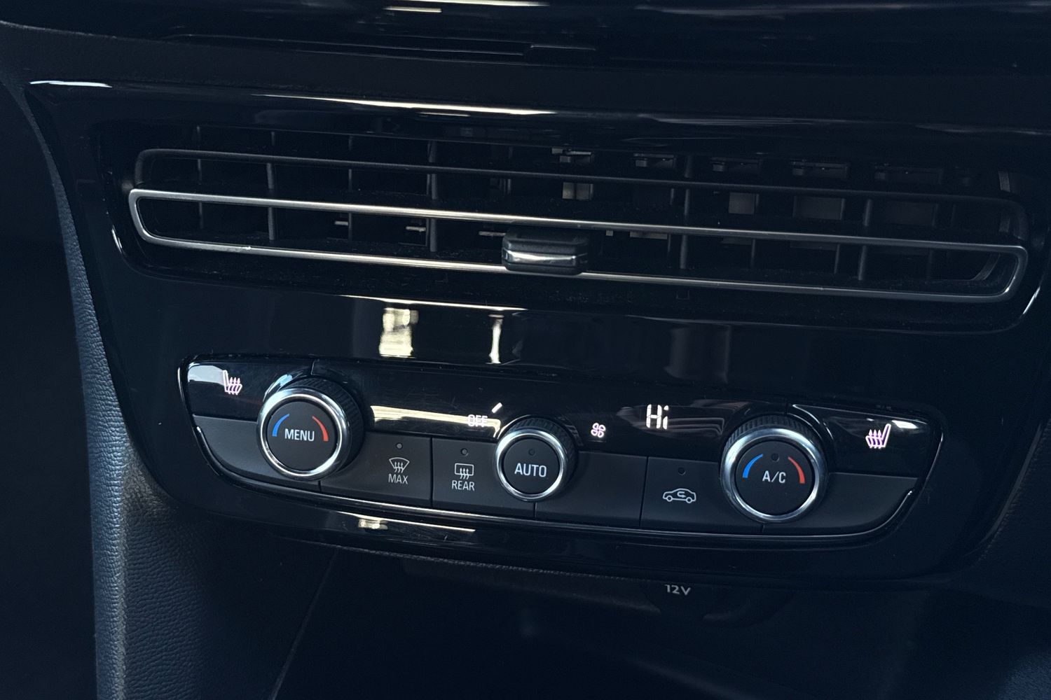 Used Vauxhall Mokka 2022 for sale - 77842749: Photo 22