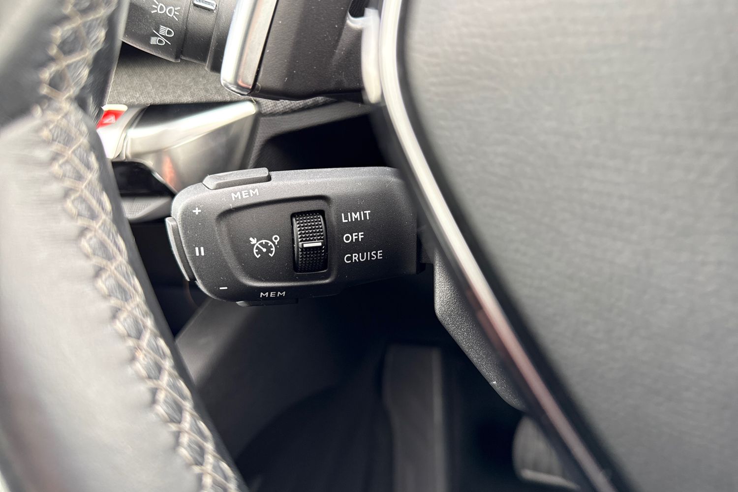 Used Peugeot 3008 2022 for sale - 77849387: Photo 41