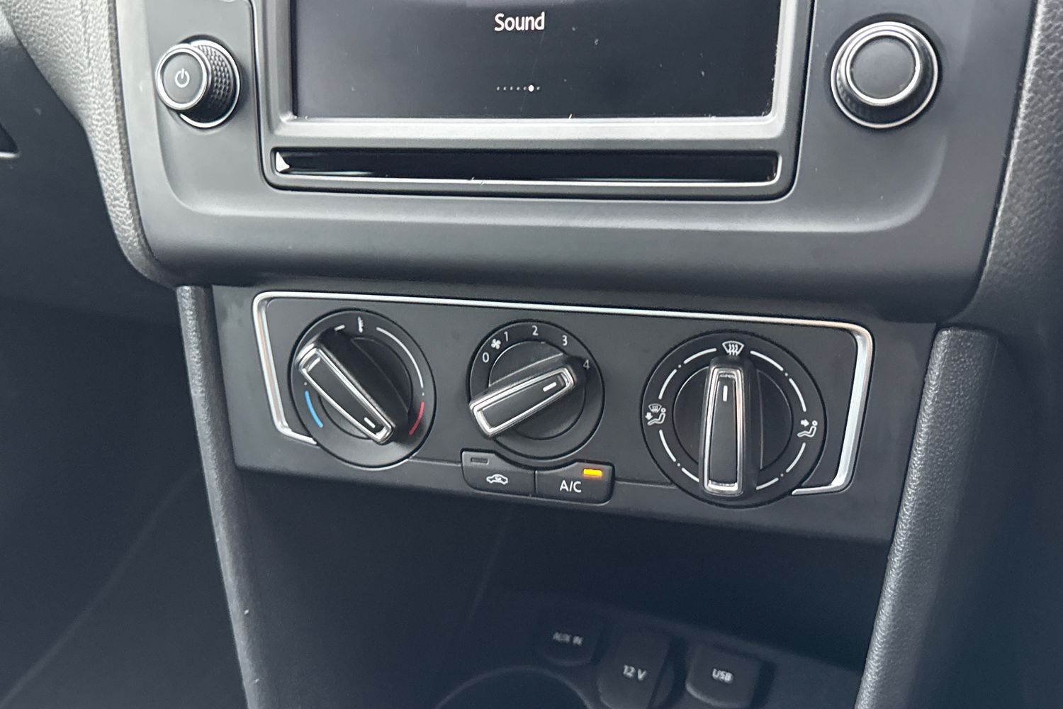 Used Volkswagen Polo 2016 for sale - 76421349: Photo 18