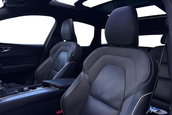 Used Volvo XC60 2020 for sale - 76346533: Photo 10