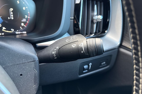 Used Volvo XC60 2020 for sale - 76346533: Photo 44
