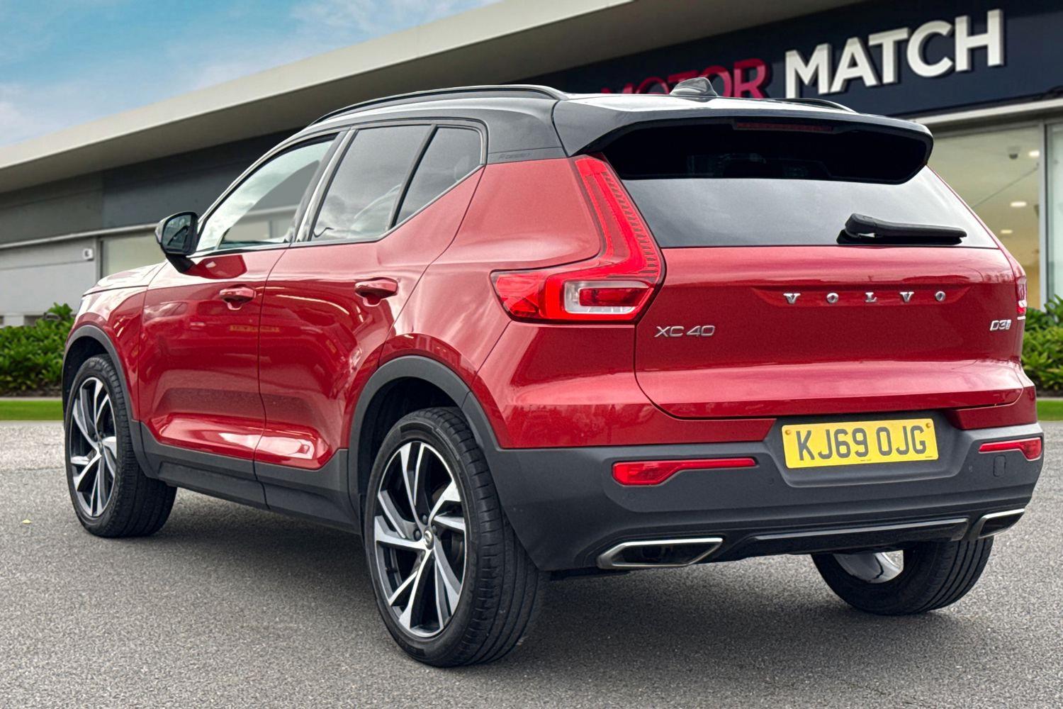 Used Volvo XC40 2020 for sale - 77904540: Photo 2