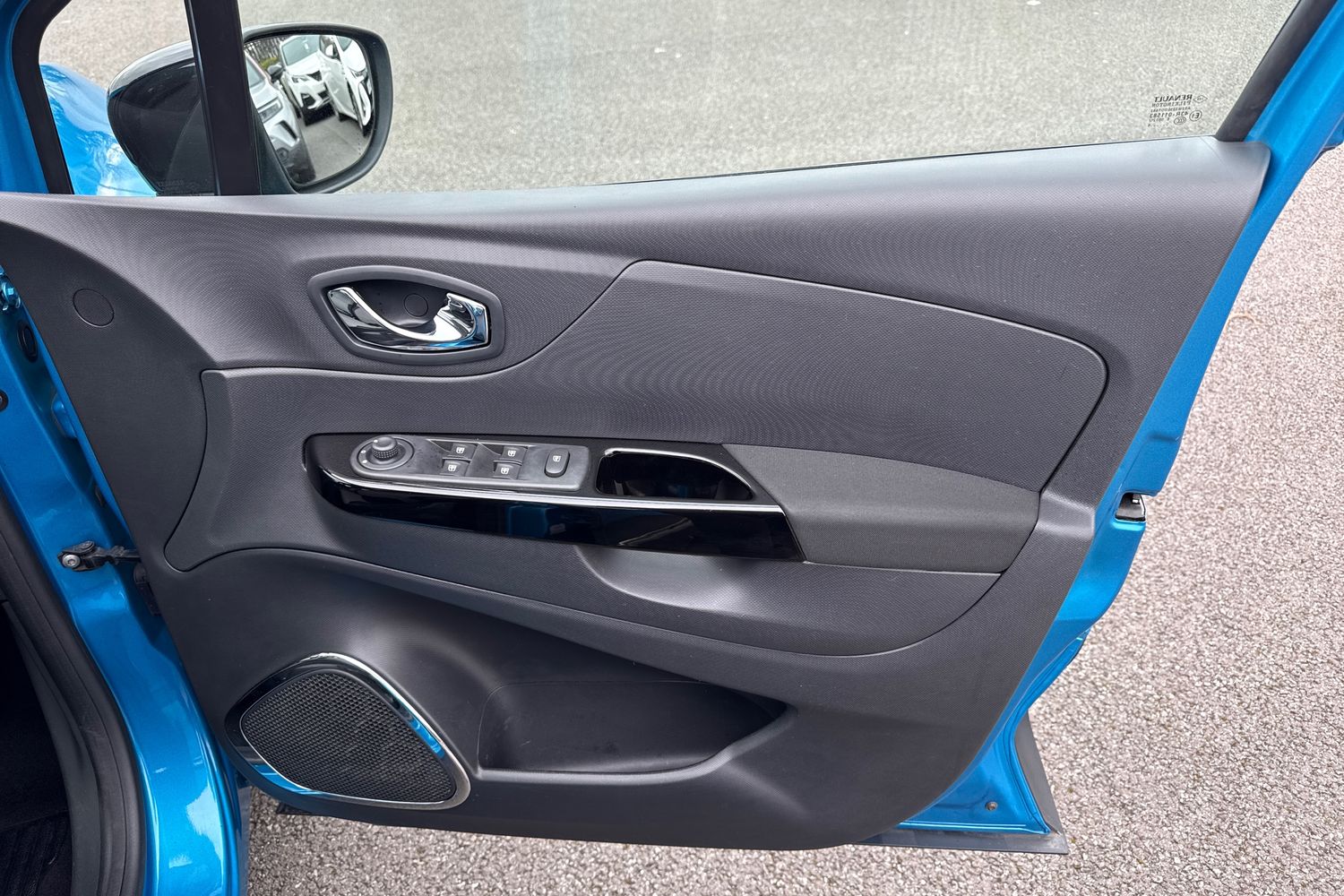 Used Renault Captur 2015 for sale - 77829329: Photo 21