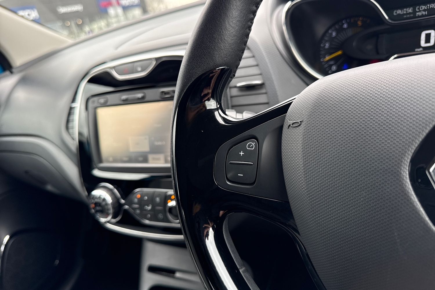 Used Renault Captur 2015 for sale - 77829329: Photo 36