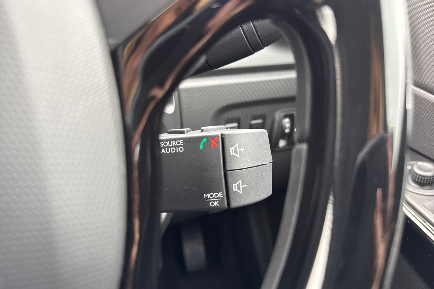 Used Renault Captur 2015 for sale - 77829329: Photo 38