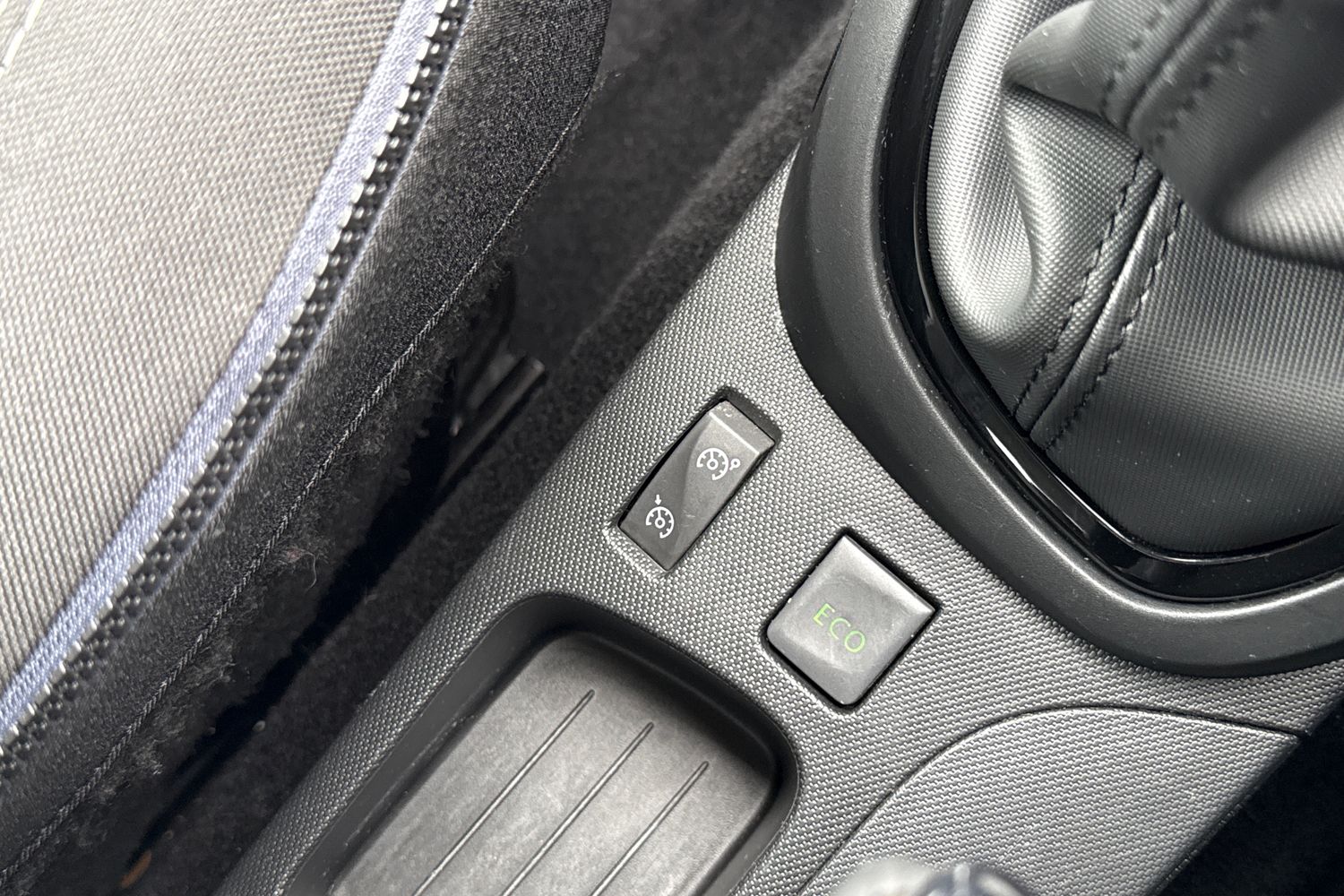 Used Renault Captur 2015 for sale - 77829329: Photo 51