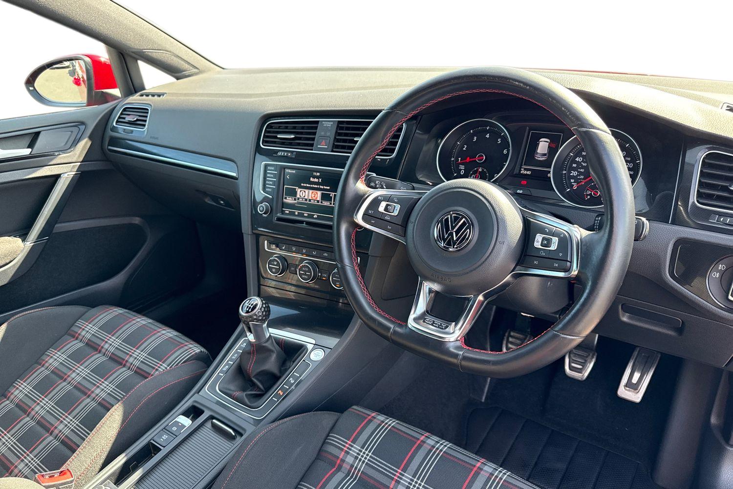 Used Volkswagen Golf 2015 for sale - 78154904: Photo 14