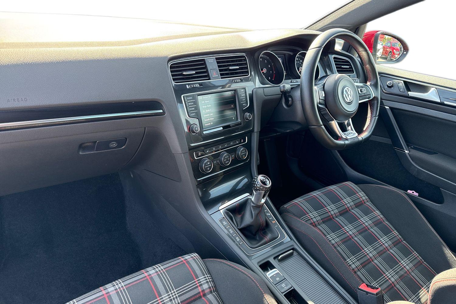 Used Volkswagen Golf 2015 for sale - 78154904: Photo 15