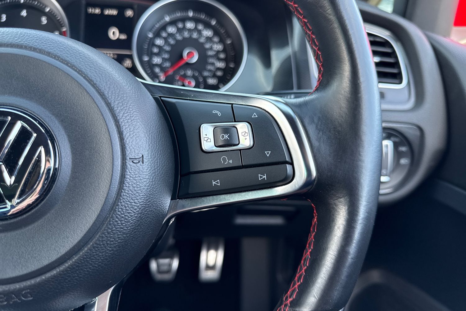 Used Volkswagen Golf 2015 for sale - 78154904: Photo 40