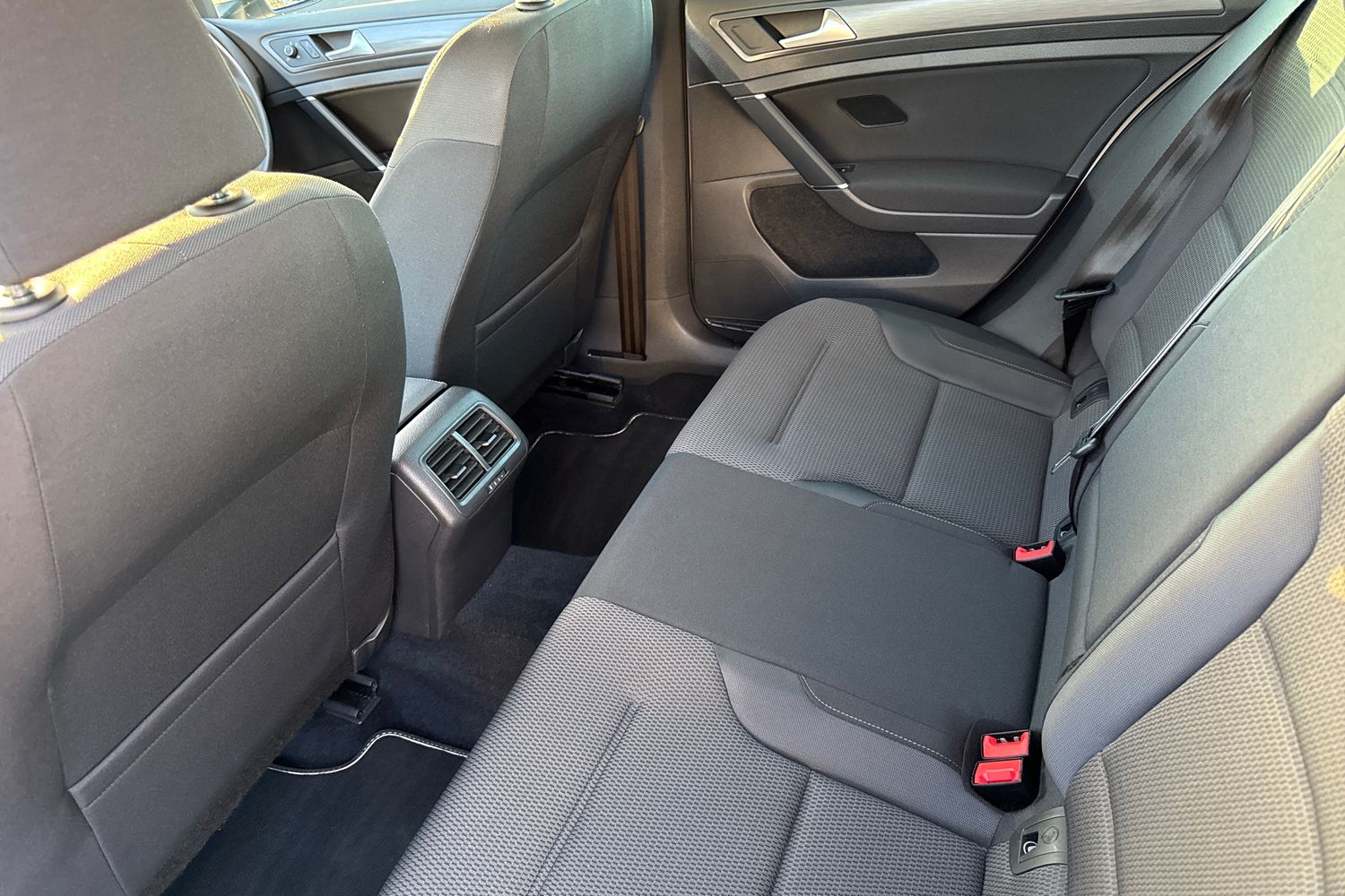 Used Volkswagen Golf 2019 for sale - 76929154: Photo 30