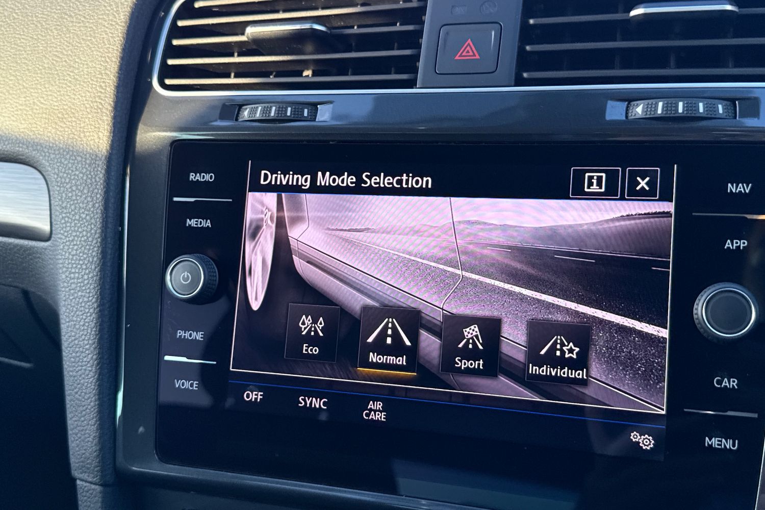 Used Volkswagen Golf 2019 for sale - 76929154: Photo 54