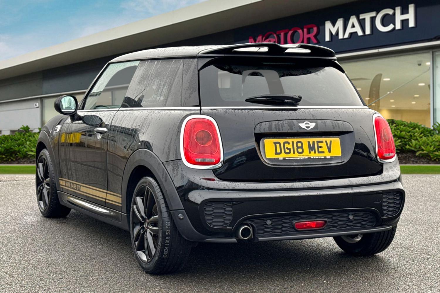 Used MINI Hatch 2018 for sale - 77219965: Photo 2