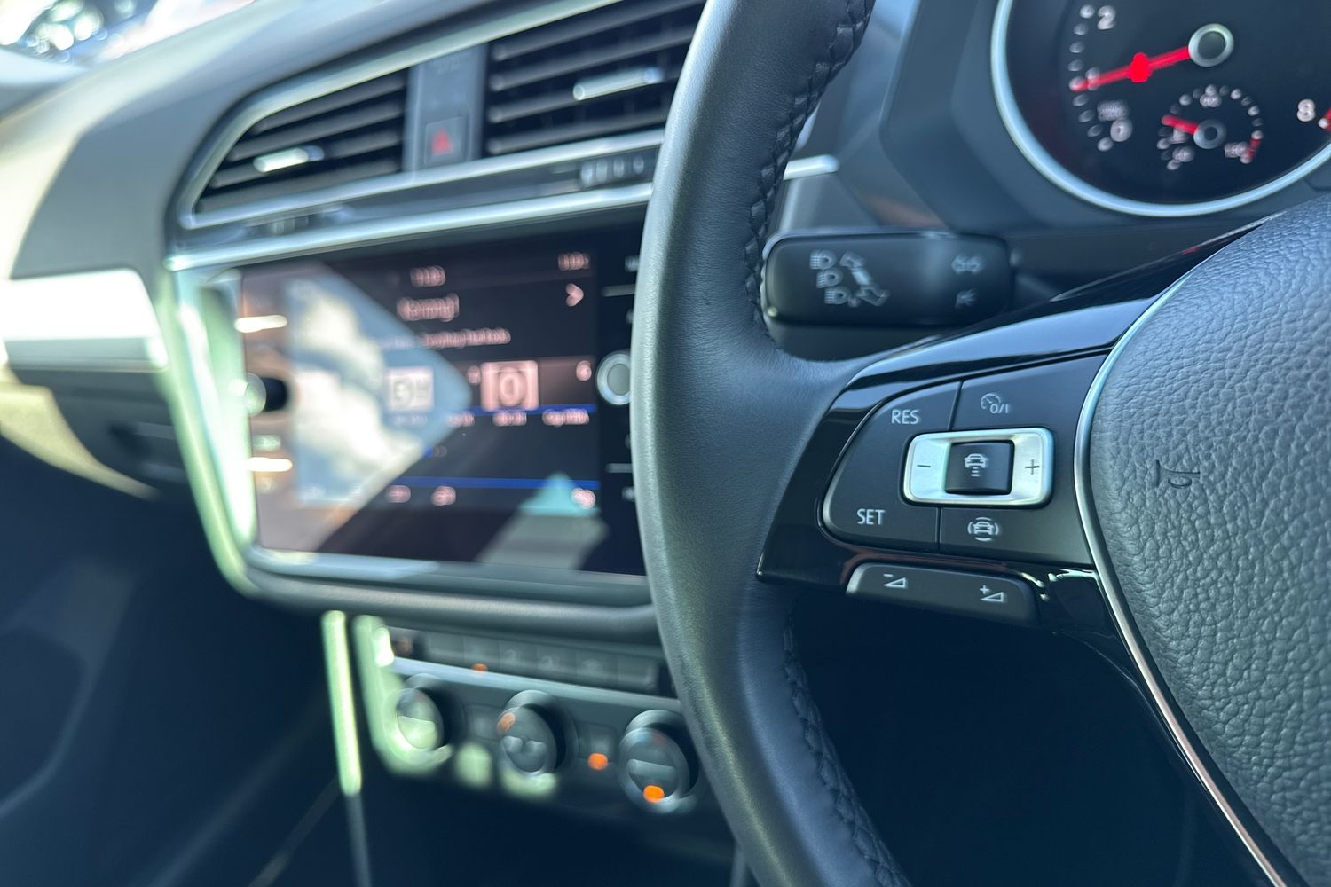 Used Volkswagen Tiguan 2020 for sale - 77337114: Photo 38