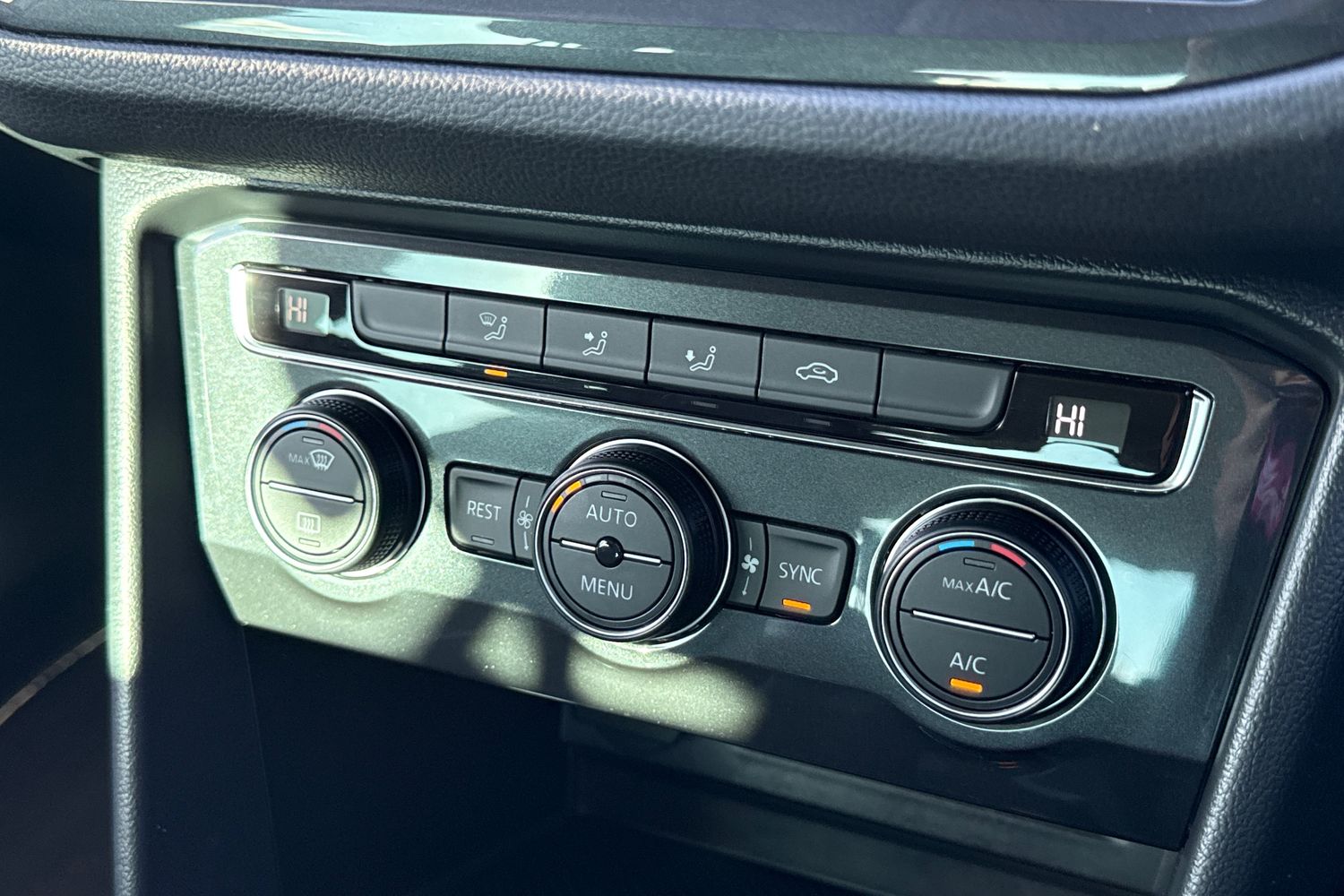 Used Volkswagen Tiguan 2020 for sale - 77337114: Photo 56