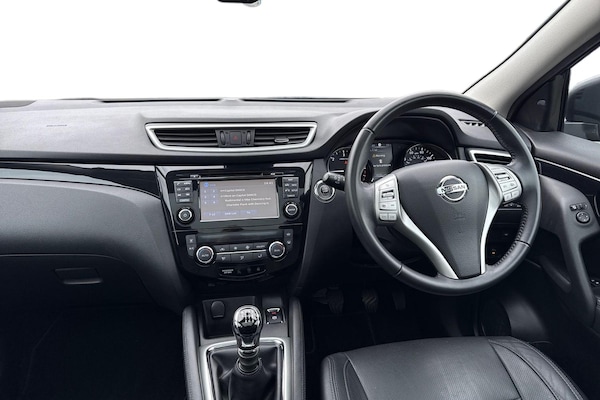 Used Nissan Qashqai 2016 for sale - 76298749: Photo 18