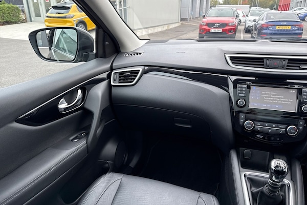 Used Nissan Qashqai 2016 for sale - 76298749: Photo 20