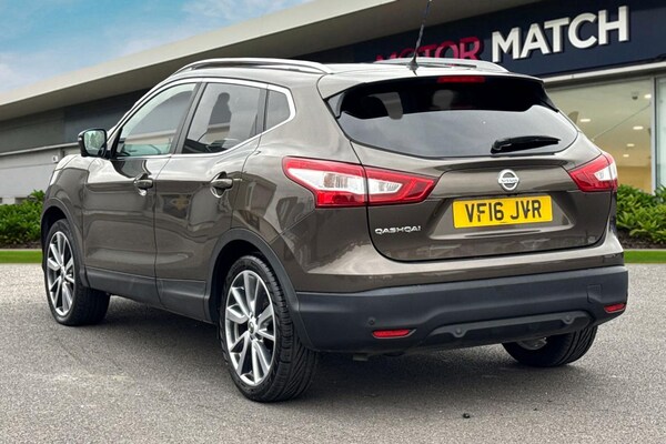 Used Nissan Qashqai 2016 for sale - 76298749: Photo 2