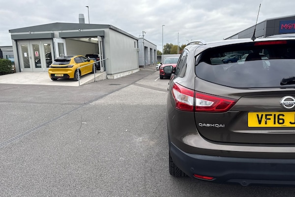 Used Nissan Qashqai 2016 for sale - 76298749: Photo 32