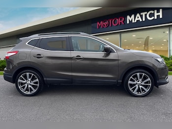 Used Nissan Qashqai 2016 for sale - 76298749: Photo 3