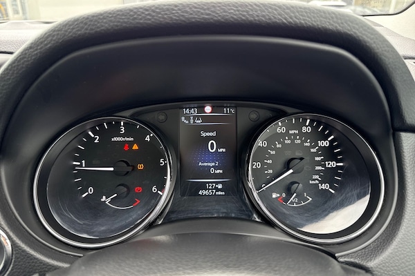 Used Nissan Qashqai 2016 for sale - 76298749: Photo 40