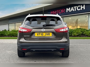 Used Nissan Qashqai 2016 for sale - 76298749: Photo 4