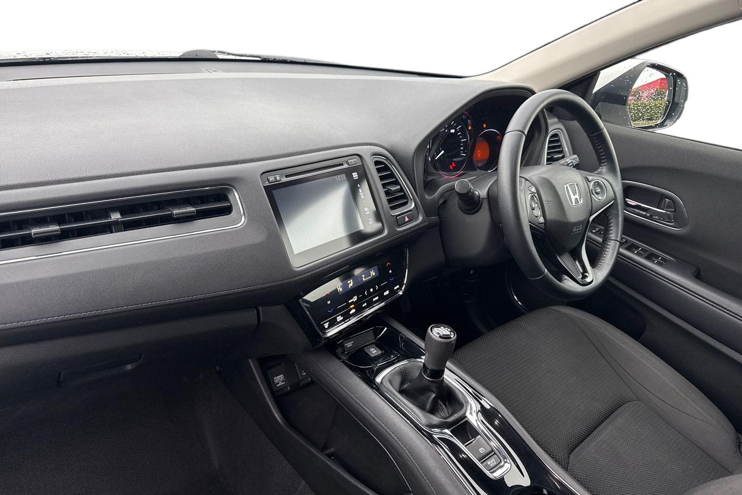 Used Honda HR-V 2018 for sale - 77686828: Photo 15